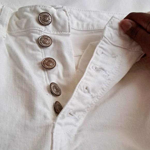 Forever 21 White Jeans - Picture 3 of 4